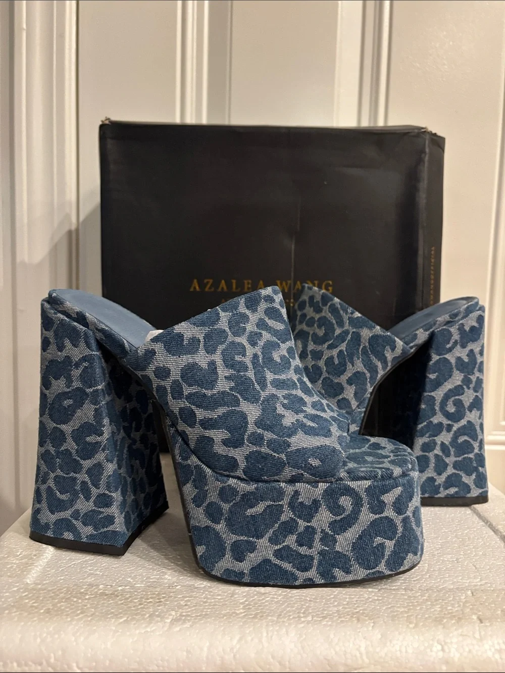 Azalea Wang Denim Leopard Platform Mule - Blue
